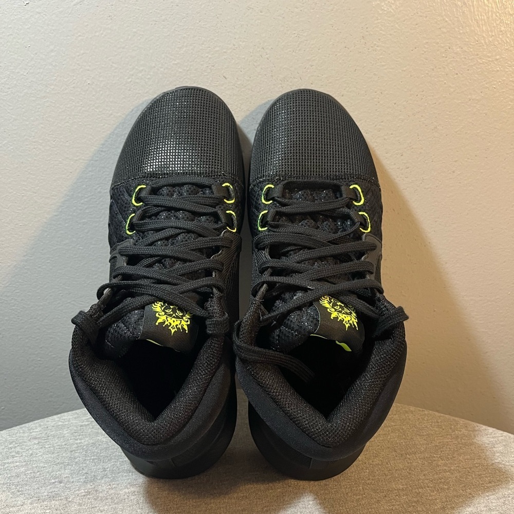 Nike Lebron Witness VIII Black/White-Volt Men's Shoe Size 9.5 FB2239-002​​ - Picture 8 of 11